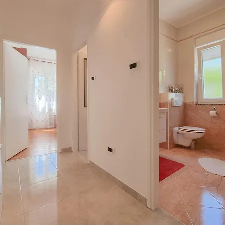 Apartament Racy *